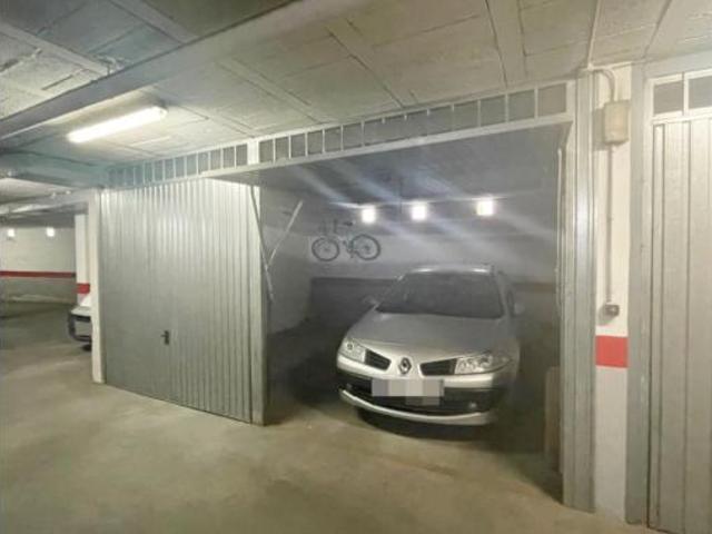 Garaje en venta en Barrio del Cerro, Cabra