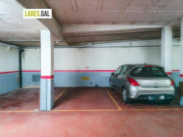 Garaje en venta en Nazaré, Cangas