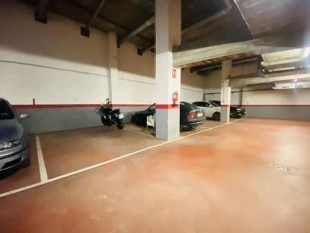 Garaje en venta en Figueres, Girona