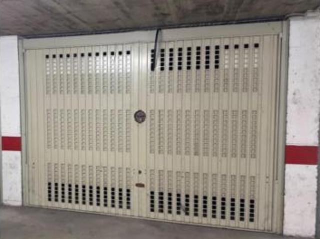 Garaje en venta en Figueres, Girona