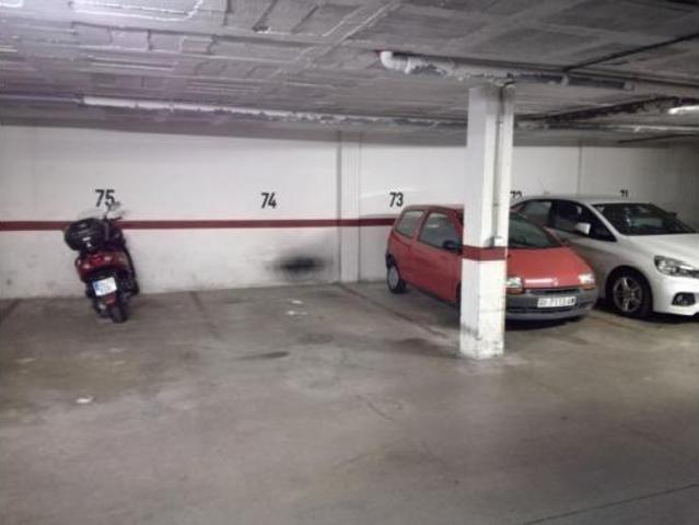 Garaje en venta en Palau, Girona