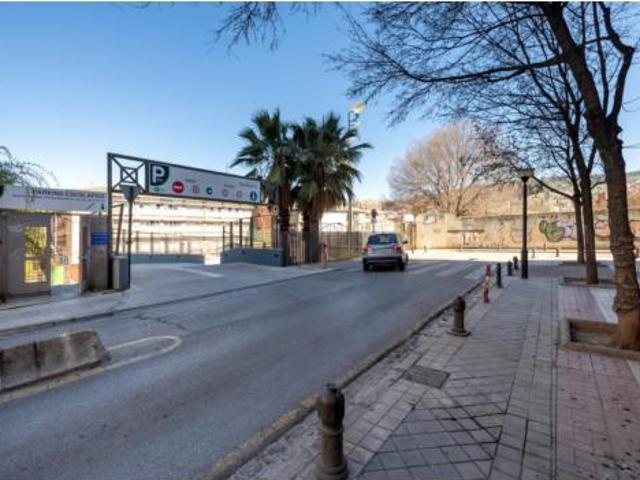Garaje en venta en Cervantes, Granada