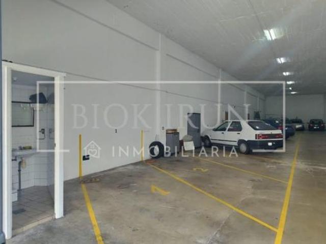 Garaje en venta en Belaskoenea, Irun