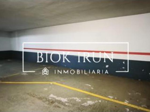 Garaje en venta en Belaskoenea, Irun