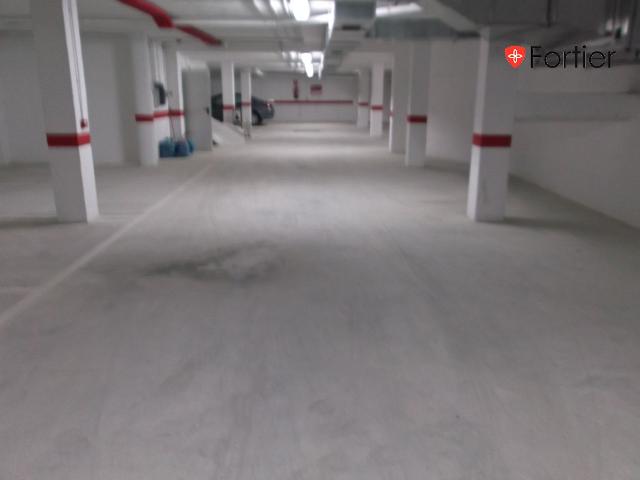 Garaje en venta en Alcaudete, Andalucía