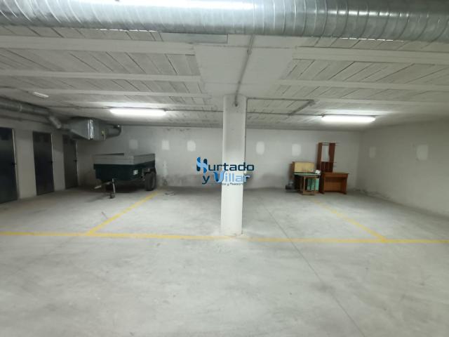 Garaje en venta en Torreperogil, Jaén
