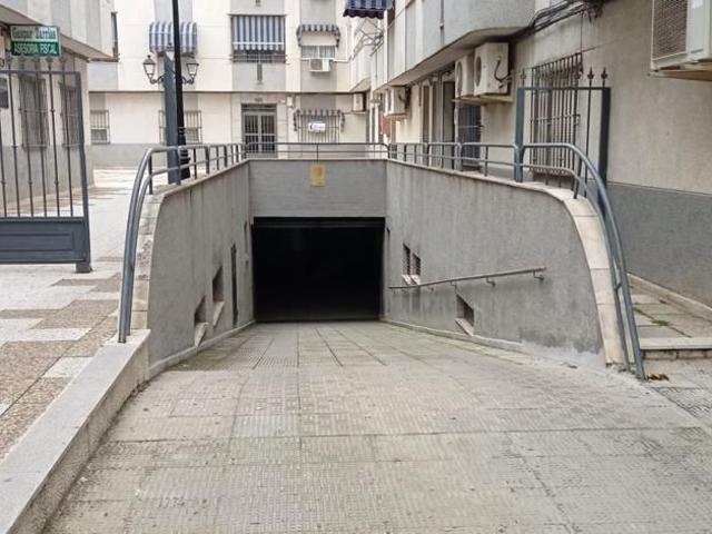 Garaje en venta en Torredonjimeno, Andalucía
