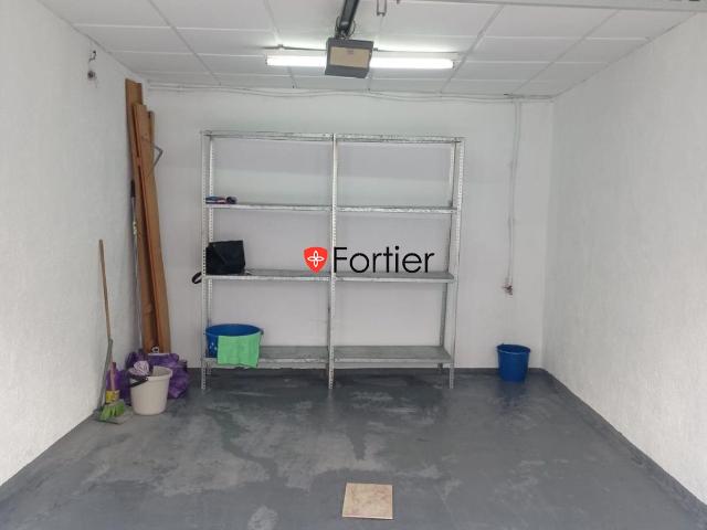 Garaje en venta en Martos, Andalucía