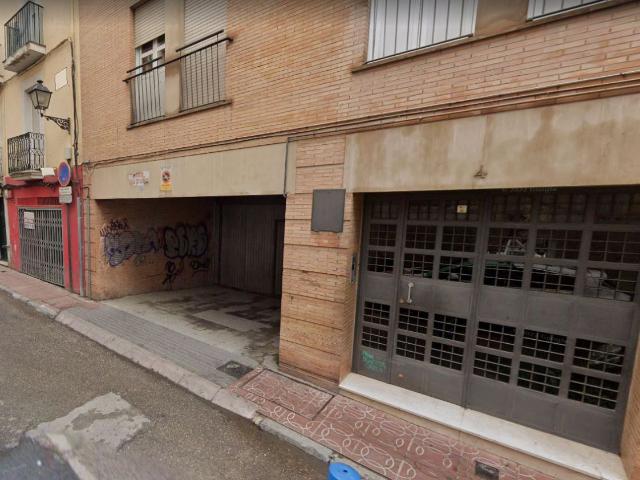 Garaje en venta en Linares, Andalucía