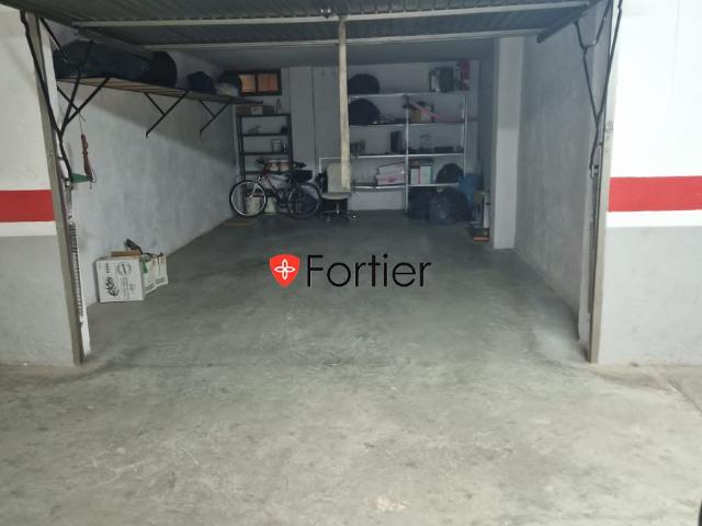 Garaje en venta en Martos, Andalucía