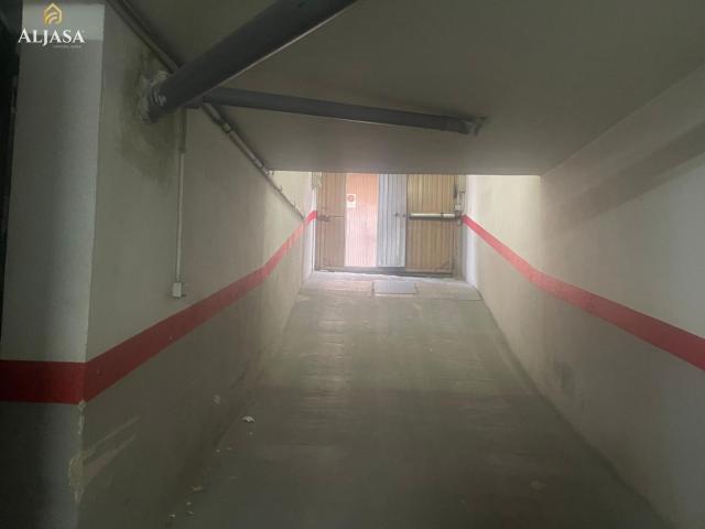 Garaje en venta en Torredonjimeno, Andalucía
