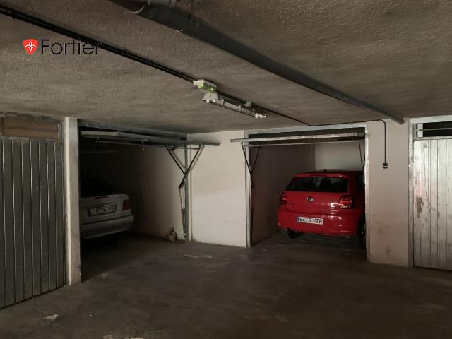 Garaje en venta en Martos, Andalucía