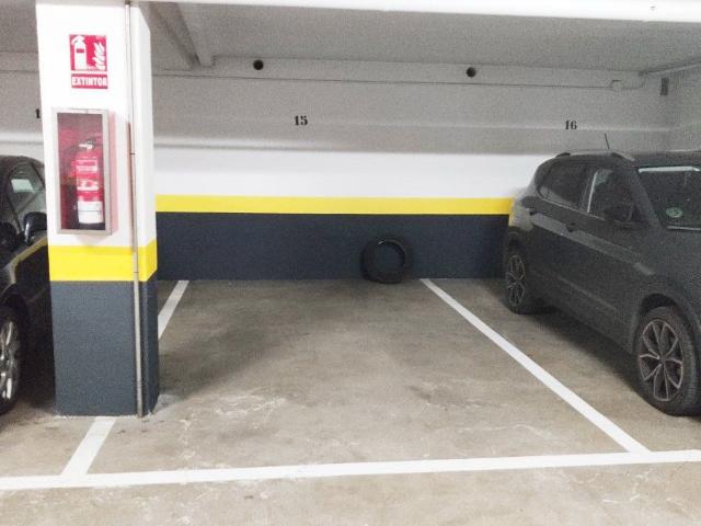 Garaje en venta en Santiago de Compostela, Santiago