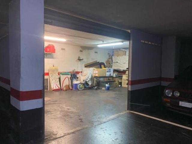 Garaje en venta en Artatza, Leioa