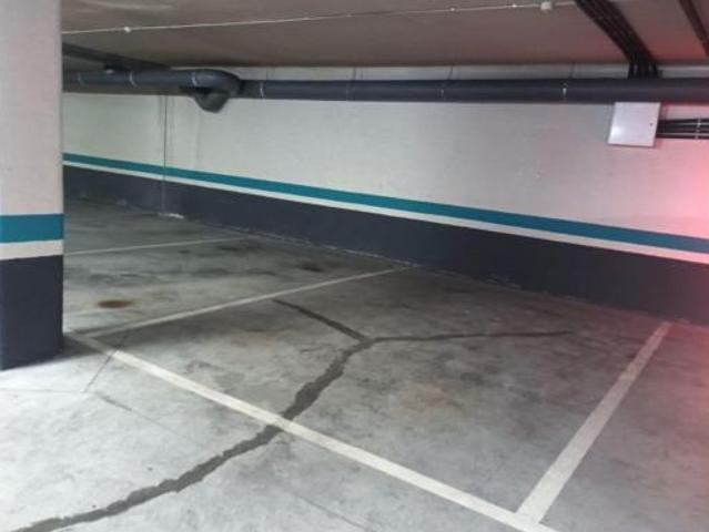 Garaje en venta en Sakoneta, Leioa