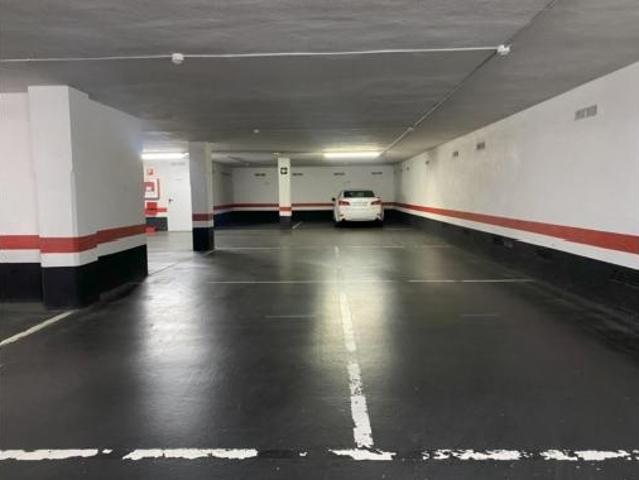 Garaje en venta en Udondo, Leioa