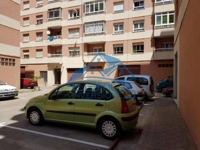Garaje en venta en El Ejido, León