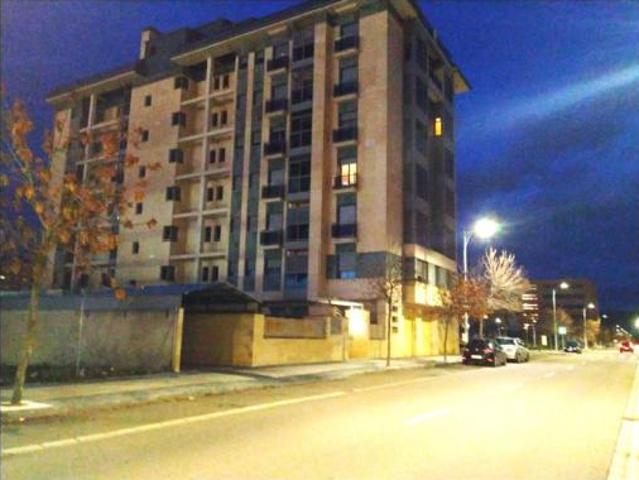 Garaje en venta en La Lastra, León
