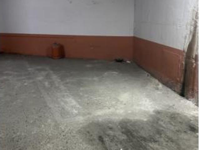 Garaje en venta en Chantría, León