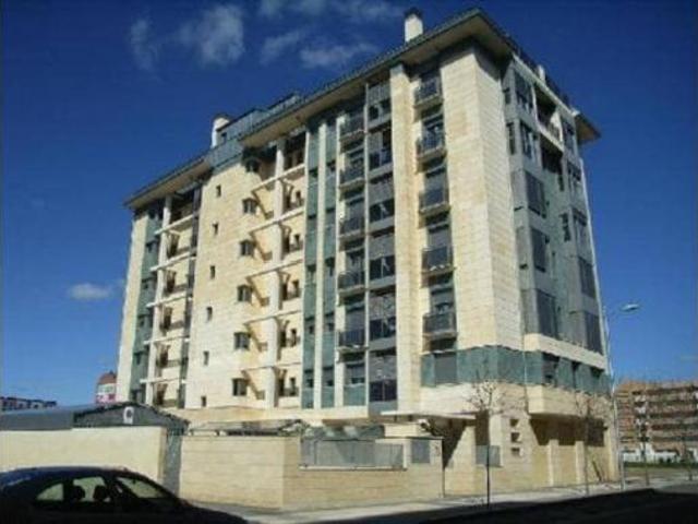Garaje en venta en La Lastra, León
