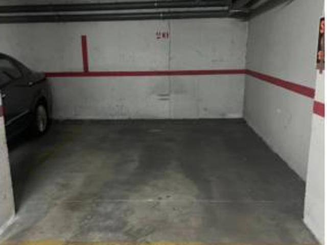 Garaje en venta en San Lorenzo - La Palomera - San Mamés, León