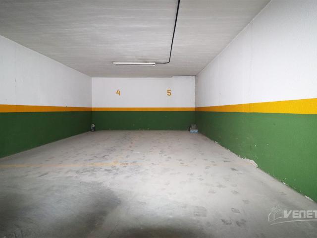 Garaje en venta en Madrid, Ríos Rosas
