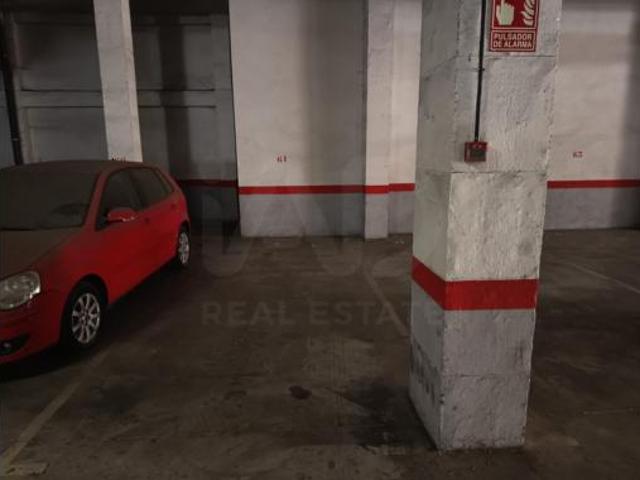 Garaje en venta en Palacio, Madrid
