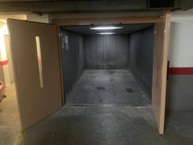 Garaje en venta en Embajadores, Madrid
