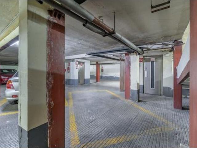 Garaje en venta en Universidad, Madrid