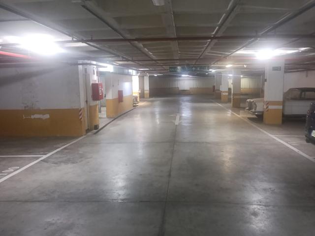 Garaje en venta en La Carolina, Costa del Sol Occidental