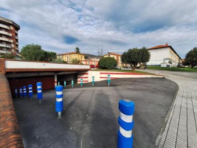 Garaje en venta en Oviedo / Uviéu, Oviedo