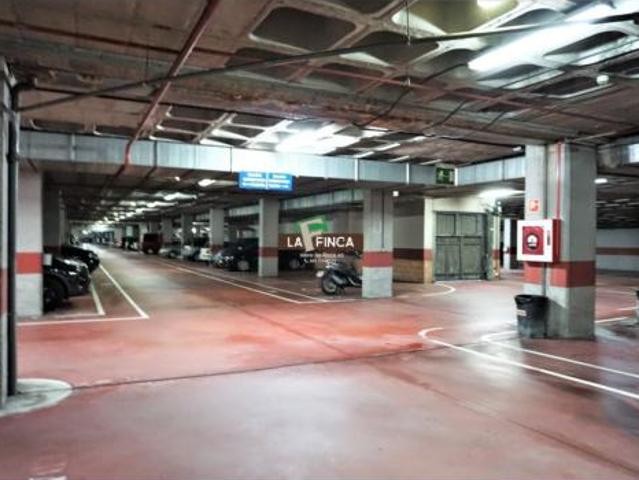 Garaje en venta en Oviedo / Uviéu, Oviedo