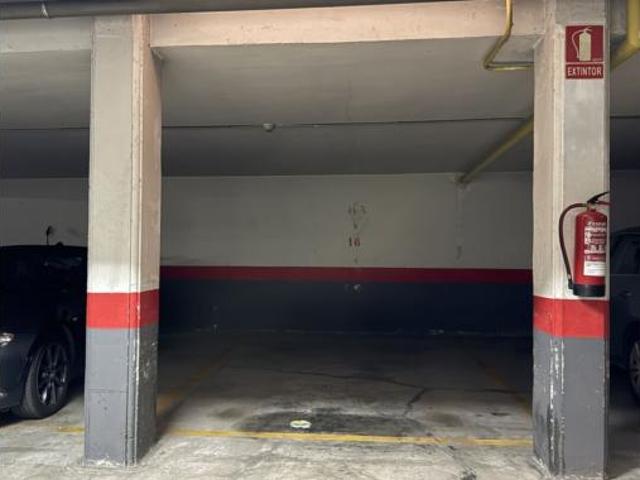 Garaje en venta en Sanduzelai, Pamplona / Iruña
