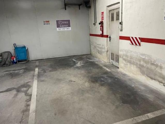 Garaje en venta en Miralvalle, Plasencia