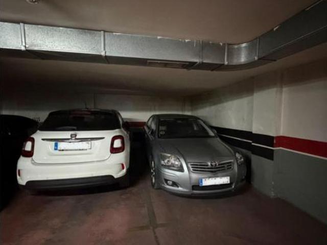 Garaje en venta en Flores del Sil, Ponferrada