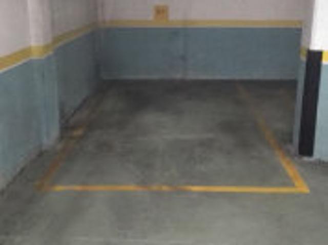 Garaje en venta en Pontevedra, Casco Antigo