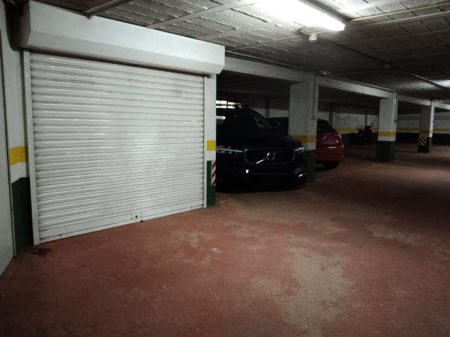Garaje en venta en Pontevedra, Casco Antigo