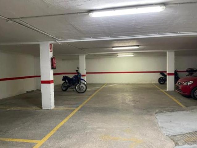 Garaje en venta en Requena, València / Valencia