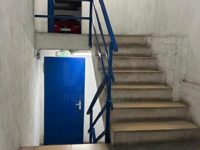 Garaje en venta en Raval, Santa Coloma de Gramenet