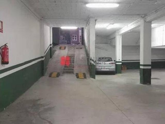 Garaje en venta en San Caetano, Santiago de Compostela