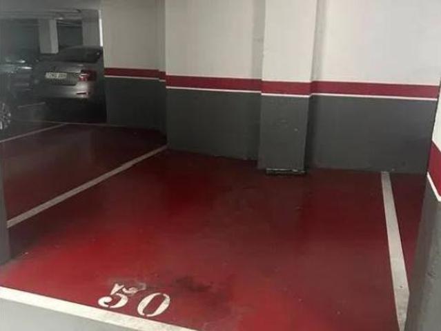 Garaje en venta en Santiago de Compostela