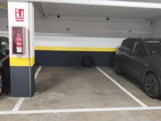 Garaje en venta en O Penedo, Santiago de Compostela