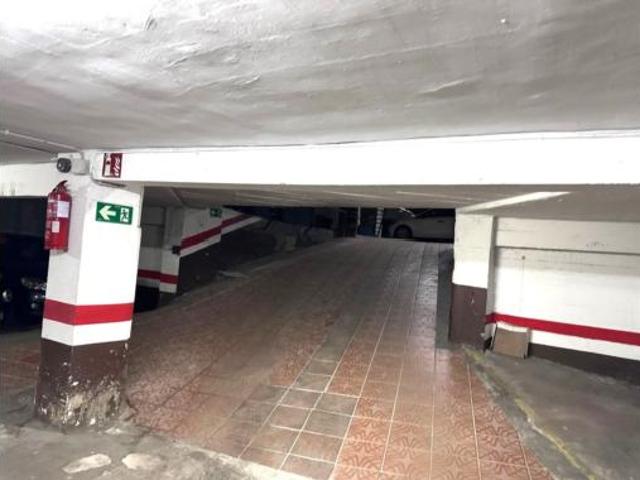 Garaje en venta en Kabiezes, Santurtzi