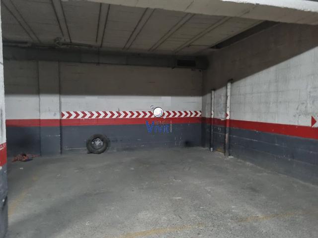 Garaje en venta en Alcalá De Guadaíra, Andalucía