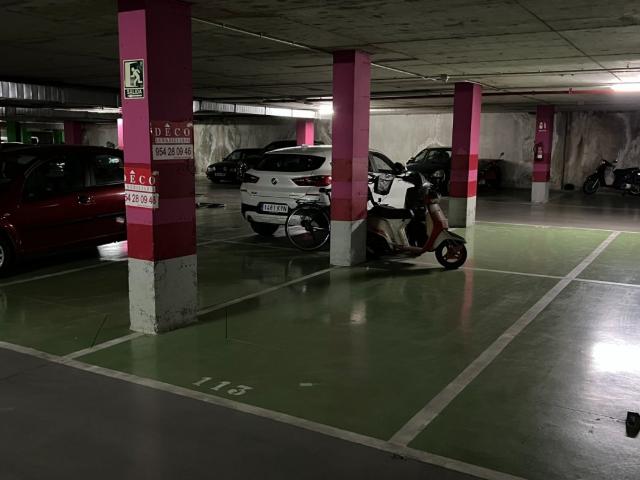 Garaje en venta en Nervión, Sevilla