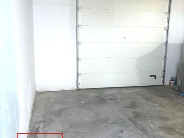 Garaje en venta en Lebrija, Andalucía