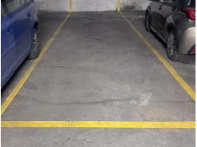 Garaje en venta en La Buhaira, Sevilla