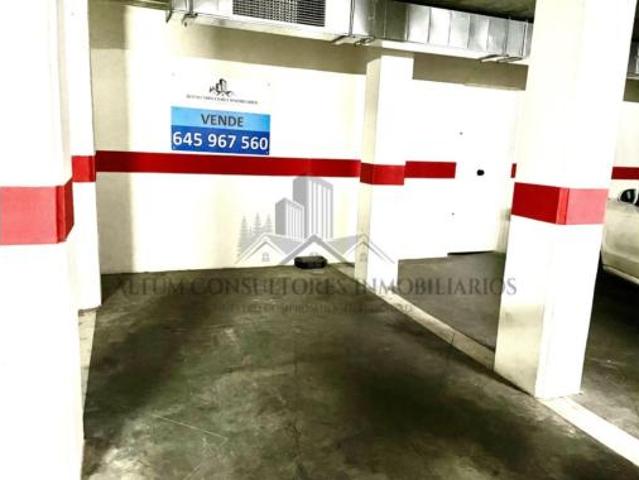 Garaje en venta en Tablada, Sevilla