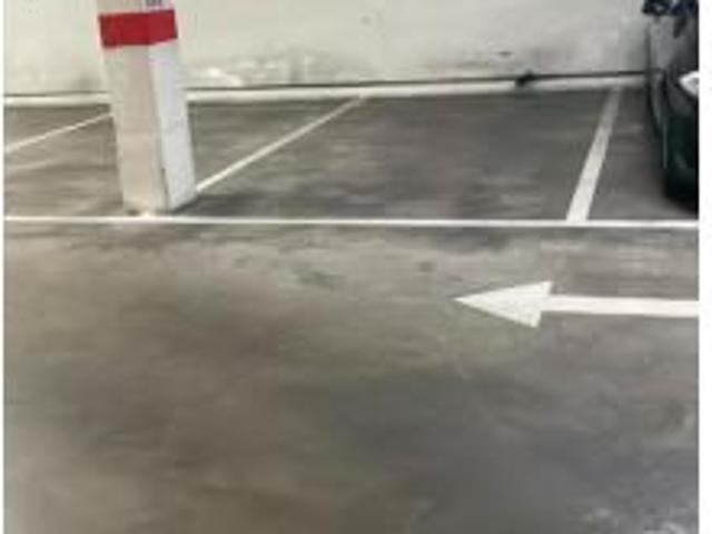 Garaje en venta en Pino Montano, Sevilla