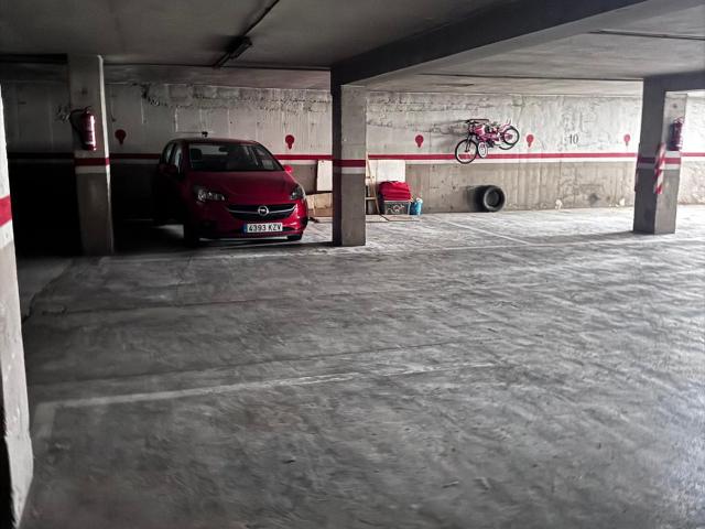 Garaje en venta en La Plana de Utiel-Requena, Valencia